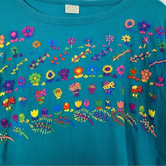 Vintage Artesania Embroidered Shirt Top Womens Size XL Turquoise Handmade Tshirt - Picture 4 of 7